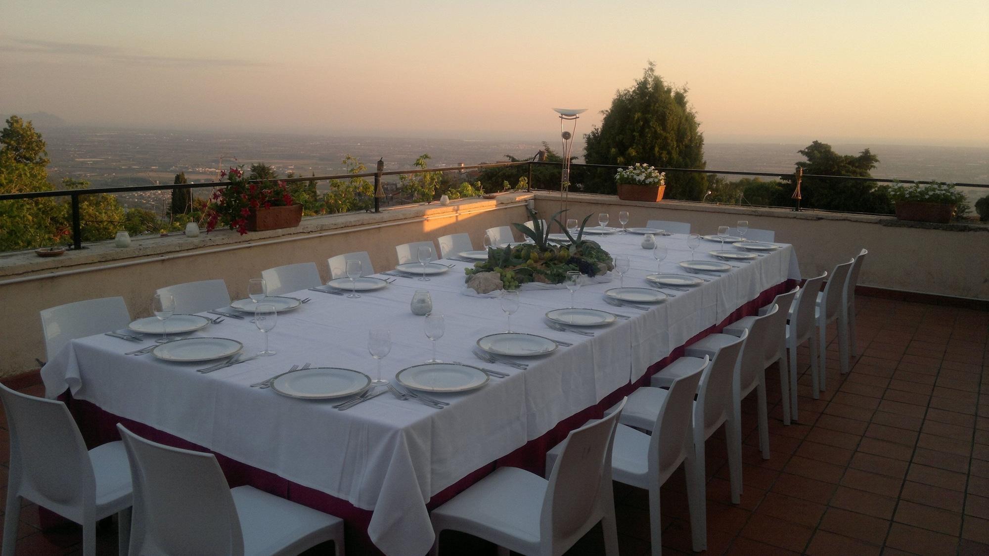 Hotel Villa Del Cardinale Norma エクステリア 写真